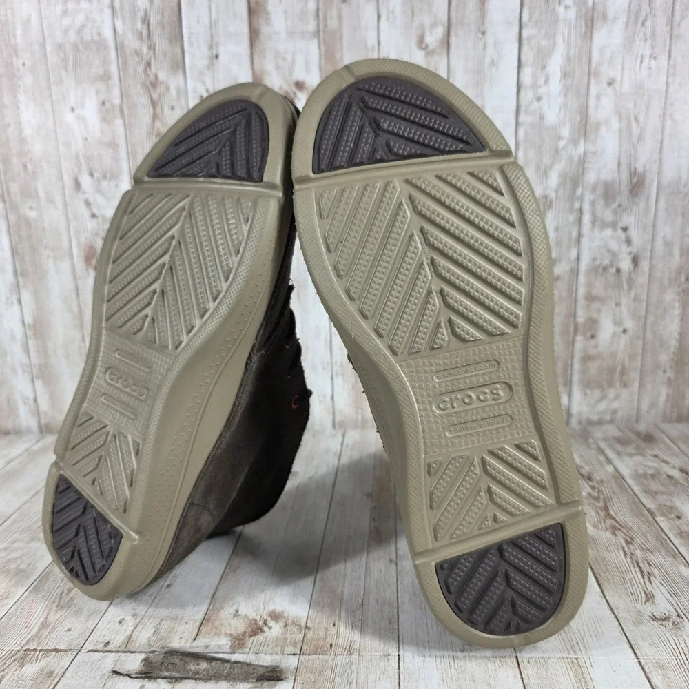 Crocs Mens‎ Size M11 Brown Suede Relaxed Fit Chukka Boots New With Tags